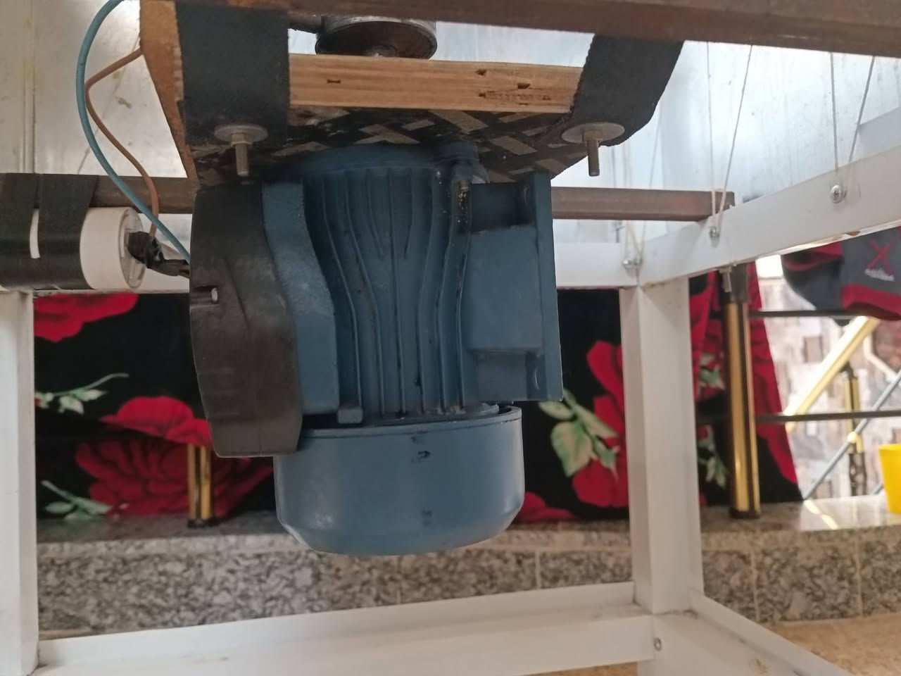 مكينة مال شعريه نضيفه حيل مال بيت وماكورها كدام العين سعره 110وبيها مجال مكاني موصل اليسر حي الزهراء هاذا رقمي***********
