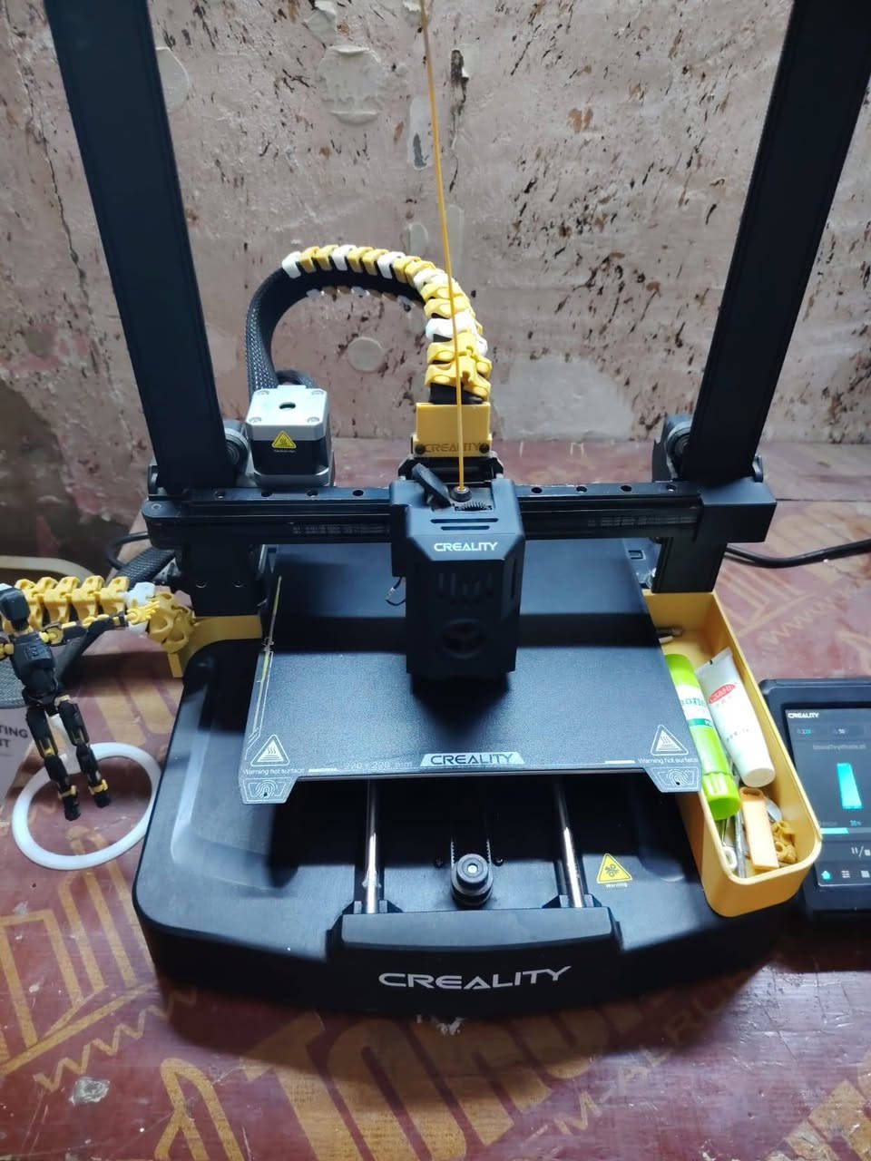 طابعة كريالتي KE وقت الطباعة ٨٨ ساعة فقط كراتونة و ملحقات الصيانة و باقي الملحقات  موجودة
الطابعة نظيفة كلش إضافة فلمنت  petg Hf  ٢ كيلو هدية
مساحة الطباعة (220*220*250)ملم 
السعر ٣٨٥.٠٠٠ 
بغداد الشعلة ***********
