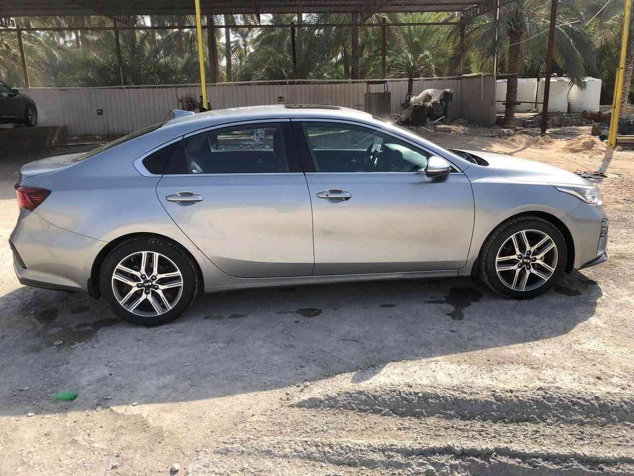 سلام عليكم
كيا سيراتو vip 2020(#خليجي)
فول مواصفات 1/1
المواصفات
بصمه تشغيل ابواب وجنطه
فتحه سقف
حساس امامي خلفي
شاحن تلفون لاسلكي
شاشه كبيره بلاديه ابل كار بلي
كامره بلاديه
لد نهاري رباعي
لايت زنون
لد خلفي
كرسي كهرباء
كرسي جلد بلادي
كرسي تدفئه
تحكم ستيرن جهتين
اشارة ب المراي
المراة الجانبيه كهرباء
مرايه وسطيه اوتو دم(يعني تضلل بس يضرب بيها اللايت
شفتات ستيرن 
قطعتين تبريد
ويل كب حجم17 حتى حته سبير ويل كب
شاشه اعطال
رقم اربيل وكاله تحويل ماكو مشكله
السعر160
رقم *********** البصرة, العراق
