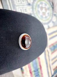 عقيقه يمانيه قديمه عين صريحه وواضحه نادره جدا هكذا صفاء اللون حجره حجم...