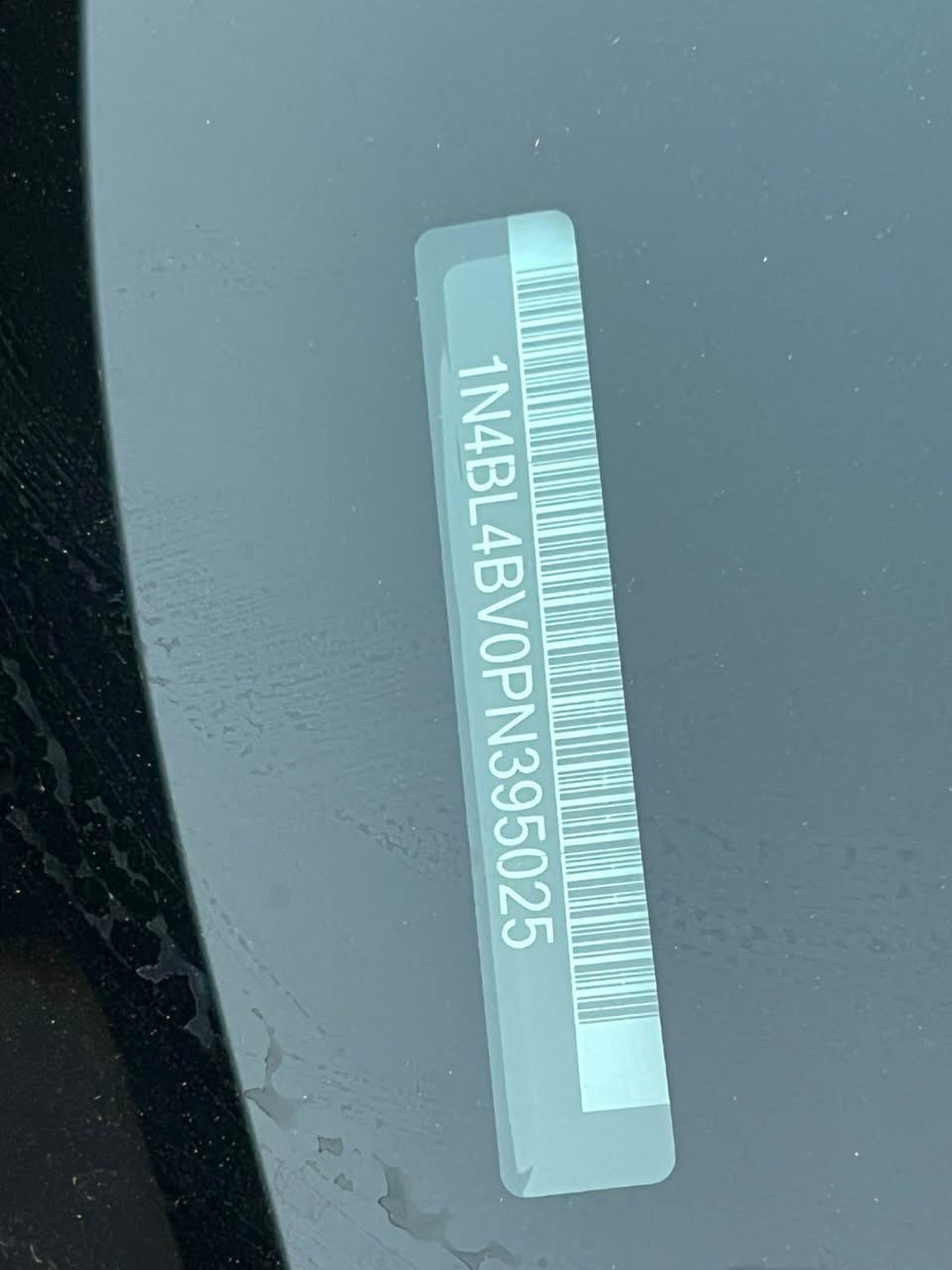 نیسان ئەڵتیما ٢٠٢٣
مواسەفات S
ڕاداری ئاوێنە 
ڕاداری خەتی جادە
حاسەی پێش و دواوە
سەیارەکە بێ بۆیاخە یەک پارچەی گۆراوە بە بیلاد 
گێڕ و مەکینەی بە شەرت
تەنها ٣٠٠٠ مایل ڕۆشتووە
سەیارەکە ڕەقەمە و سەنەوی تا ٢٠٣١ تازەیە
*********** السليمانية, العراق
