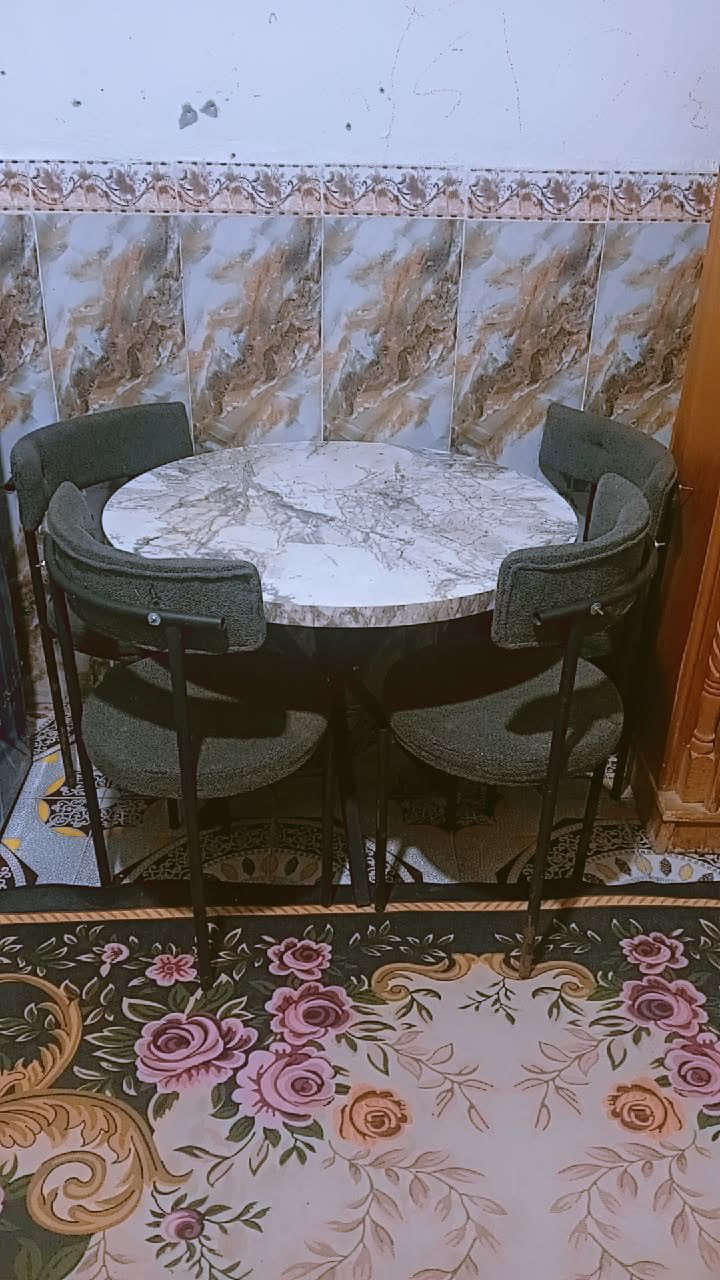 ميز طعام مع أربع كراسي جديد قفله ١٠٠ شراي يدخل خاص


**إذا كنت صاحب هذا الإعلان وتريد حذفه لأي سبب، رجاءا أرسل رسالة إلى الدعم الفني**