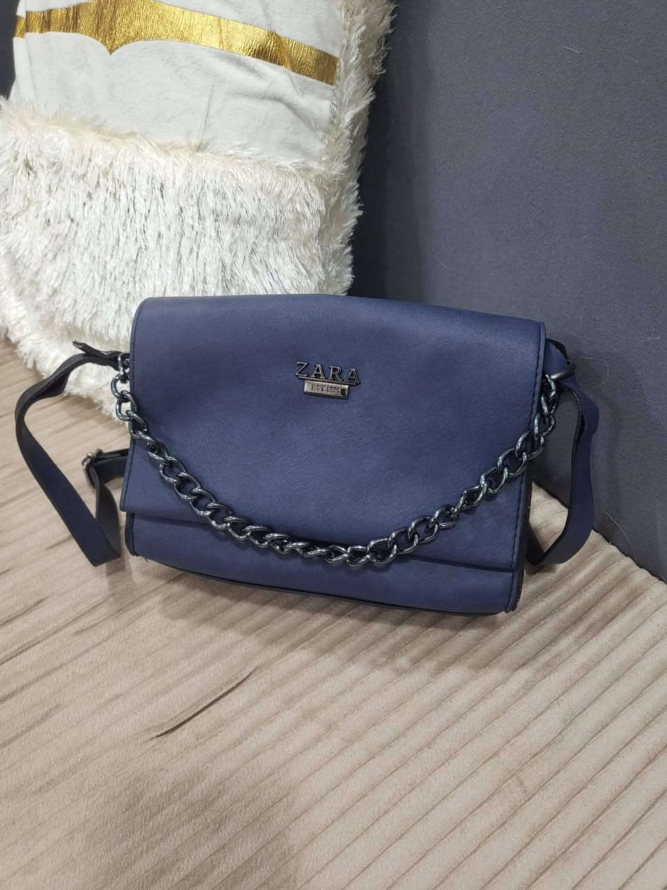 حقائب نسائية م̷ـــِْن امزون
سعر الجنطة 6000


**إذا كنت صاحب هذا الإعلان وتريد حذفه لأي سبب، رجاءا أرسل رسالة إلى الدعم الفني**