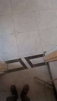 خلفه سراميك وبورسلين  سغل درجه أولى شرط استلام مهندس  باسعار مناسبه وج...