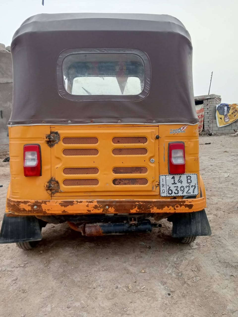 سلام عليكم تكتك موديل 20 رقم وسنويه مداور ثاني يوم رقم بصره السعر 5/900 وبيه مجال مكاني ناصريه سوق الشيوخ ‏‪***********‬‏
