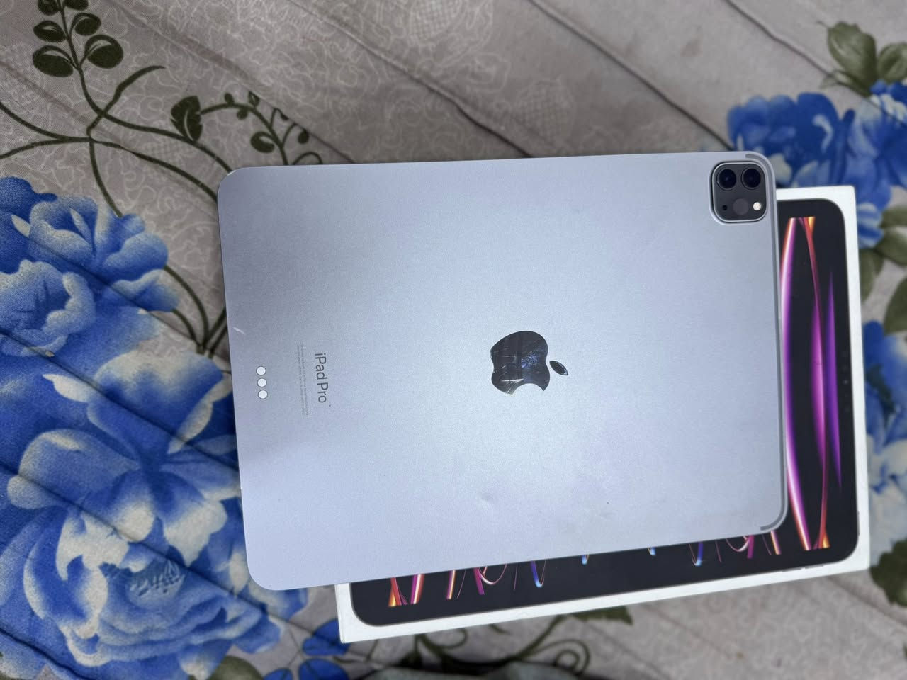 لام عليكم اخوان عندي ايباد M2 مُديل23 بطاريه ٩٠/ نضافة ٨٠/١٠٠ بي ضربات موضحه في الصور السعر ٦٥٠ وبي مجال قليل ؛
مكاني بغداد "
‏رقم الهاتف***********
