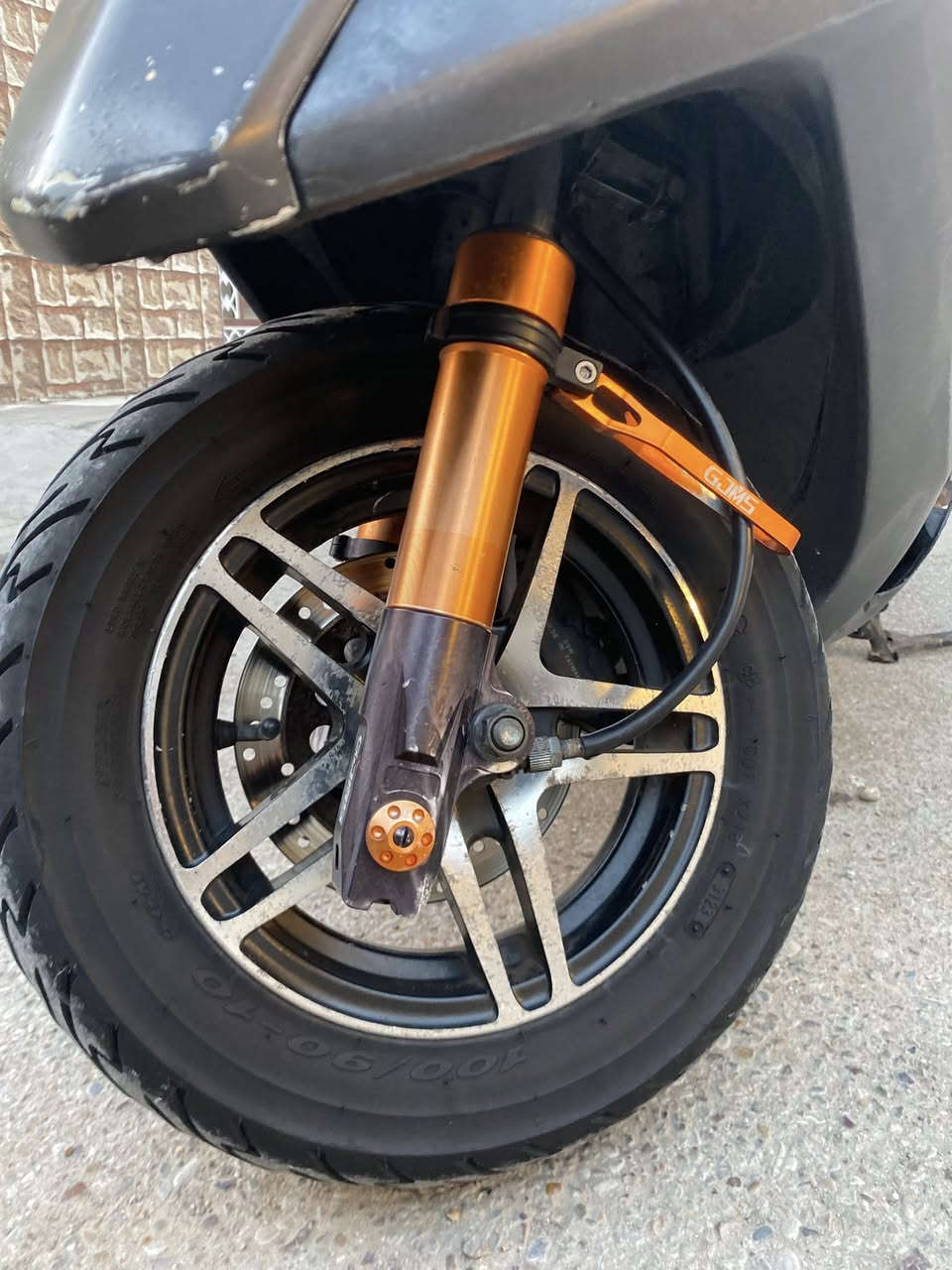 اعادة نشر بسبب الوعود الكاذبه
ماعندك احجايه ممجبور تنطي
ماكس ثعلب ملغومه لغم تزويد 
عده المكينه 
سعر 1100
عنوان بغداد الحريه
رقم ***********
