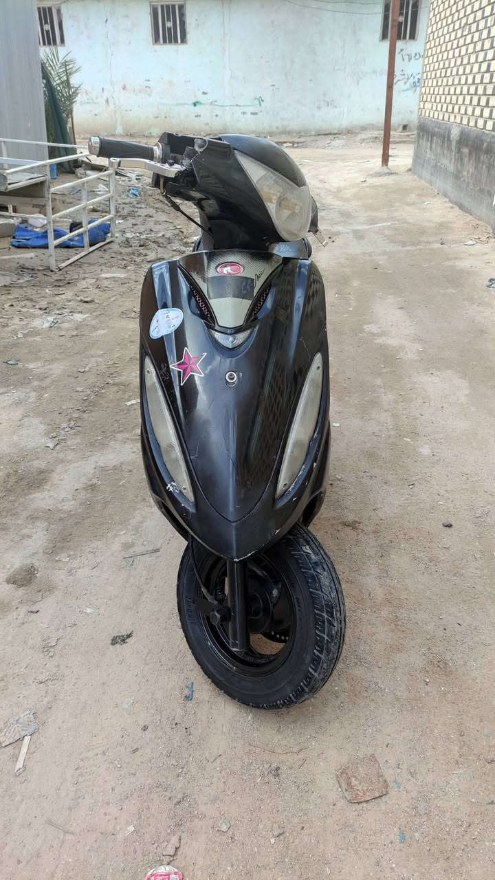 للبيع: كامكو G4 (جاهزة ومكفولة)
المحرك: بلادي (مامفتوح نهائياً) بوضع الشركة.
​التشغيل: نكرة سلف، وشلعة ومعدل. 
​الكهربائيات: كاملة وشغالة 100%.
​الحالة: دراجة كاملة وجاهزة من كلشي.
​📍 المكان: النجف الأشرف.
​السعر: 400.
 ***********
