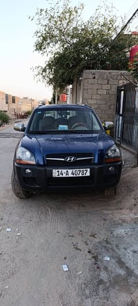 توسان ٢٠١٠ • نظيفه • باسمي