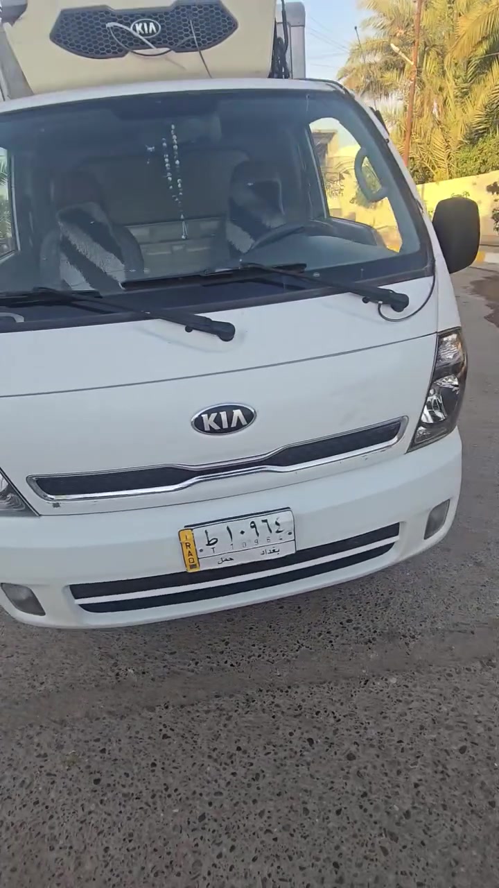 كيا براد فحل 4000 موديل 2018 للبيع
الرقم بغداد بأسمي شرط التحويل 
تايرات محرك كمبريسر تبريد كلو شرط 
السيارة بحالة جيدة جدا 
السعر 
اتصل واتدلل 
***********
