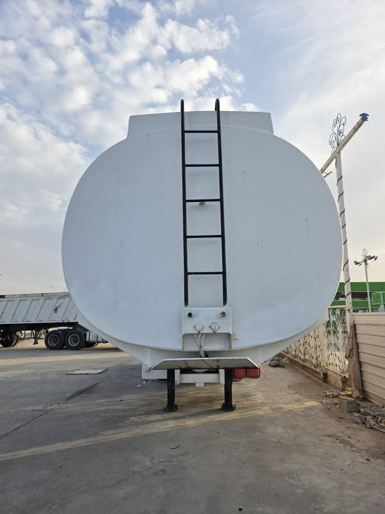 للبيع صهريج شاكر موديل ٢٥ زيرو حمولة  ٥٧ الف  جوبلس ٣ محور مزوج السعر  ١٠٥  بي مجال بدون تاير  رقم ابو الصهريج  *********** البصرة, العراق
