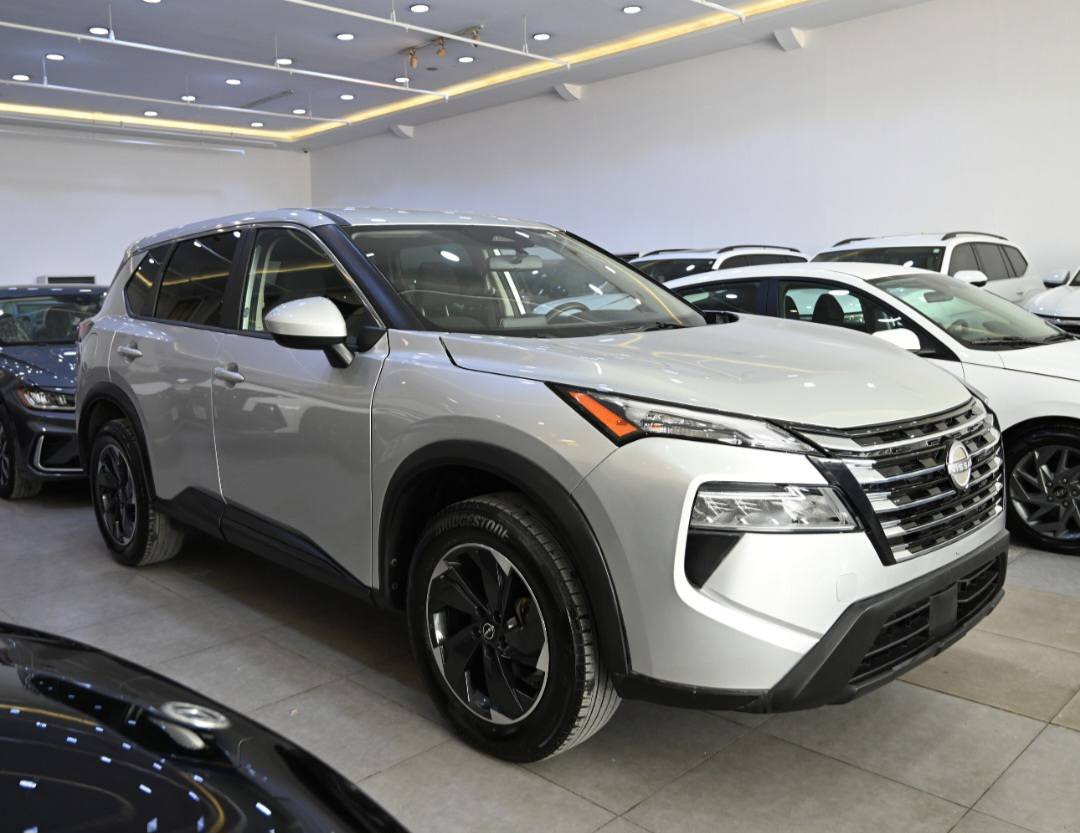 NISSAN ROGUE SV 2024
روج 2024 
وارد أمريكي 
ماشية 33 ألف ✅️
السعر 16,500$ 
دفتر و 65 ورقة 

مواصفات SV نص فول 
 مكان السيارة أربيل شارع 100 
للإستفسار 
*********** إتصال أو واتساب
