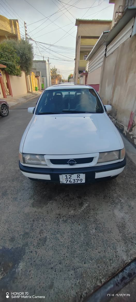 السلام عليكم فكترا موديل 90حجم 16حداديه شرط كير محرك شرط وايرمنيه جديده قفل مركزي طخم جديد محرك كير شرط  مبدل بدنه سنويه ورقم جديد شرط التحويل داخلها جديد كوبون بانزين بيها  مكاني موصل جانب الايسر
*********** للتواصل
السعر 42$ وبيها مجال  للشراي
