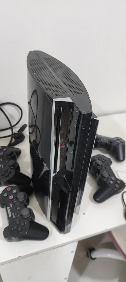 بلي 3 فات كامل الملحقات يدات 4 و 6 العاب
السعر 75 قفل


**إذا كنت صاحب هذا الإعلان وتريد حذفه لأي سبب، رجاءا أرسل رسالة إلى الدعم الفني**