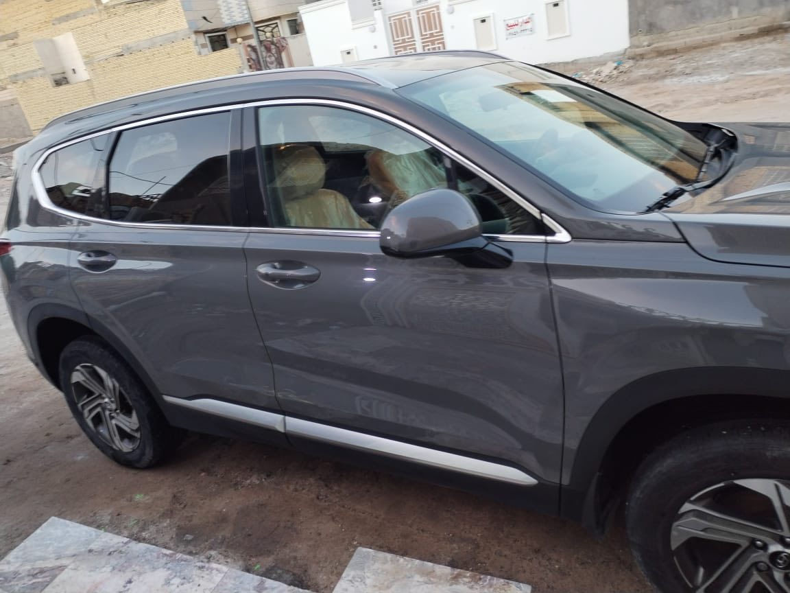 للبيع هيونداي سنتافي بحالة ممتازة
المواصفات
- الموديل: 2022
- المحرك: 2500 GDI تنفس طبيعي
- گير: بيانو
- اللون: أسمنتي
- المواصفات: بصمة تشغيل عن بعد، بصمة أبواب، دخول ذكي، كاميرا خلفية، شحن وايرلس، مانع انزلاق، تحديد مسار، رادارات جميع الجهات، كشنات جلد، كشنات تدفئة تبريد، ويل كب عدد / 5 ، دفع رباعي AWD ، كشنات قلاب. 

الحادث مرفق مع الصور : تبديل قبق جنطة فقط 

السعر: 225$ قابل للتفاوض بعد المعاينة
للتواصل: ***********
