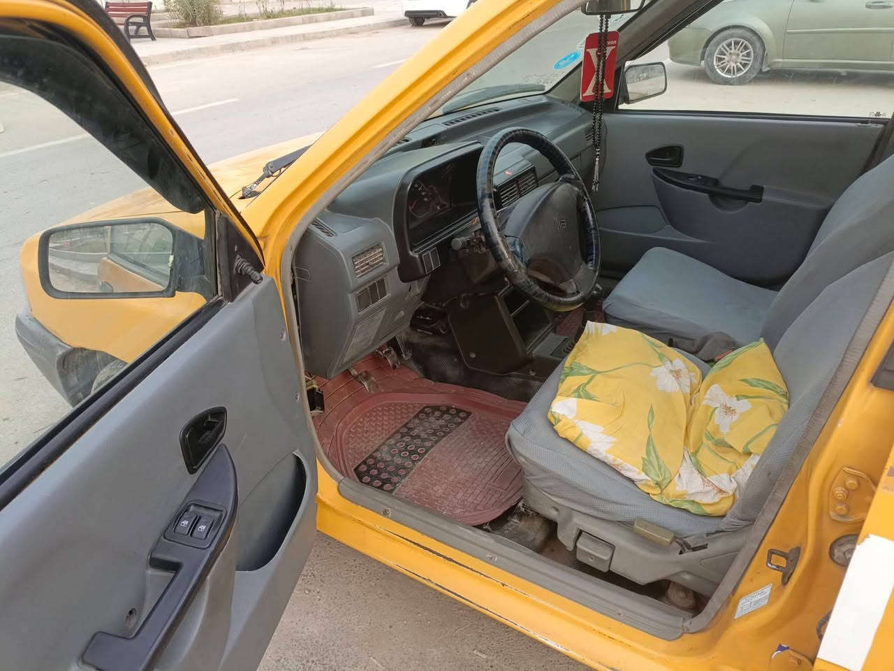 السلام عليكم سايبا موديل ١٠ حلوه مثل ماشوف كدامك سياره حلوه كير محرك مكفوله باتري جديد السياره ماعرف بيهن تجي تفحص وتشوف وتأخذ راعي موجود عليه هيئة 600 الف تنزل من سعرها ..تبريد نقصه غاز يشتغل كهربائي كلشي شغال سنويه صاقطه غرامات مصفره راعيه خوش رجال يسولك وكاله اذا تريد 
السعر 25 وبي مجال لشراي اخيك لاتكسر بالحلال 🌹 تعال شوف وافحص وتدلل مكاني حله مركز المدينة


**إذا كنت صاحب هذا الإعلان وتريد حذفه لأي سبب، رجاءا أرسل رسالة إلى الدعم الفني**