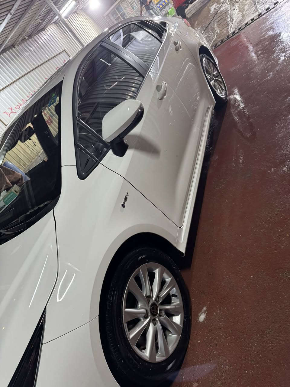 سلام عليكم البيع كورلا موديل 2025 السيارة فول مواصفات فتحة وتحكمات ستيرن ومانع تصادم ومانع النزلاق أساير بل مري السيارة كفالة عامة من الشخط بسمي ثاني يوم التحويل السعر 165 وبيها مجال قليل الستفسار ***********
