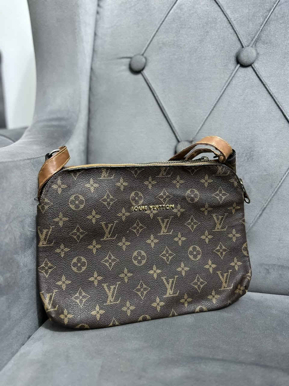 هلاو بنوتاااات 😭🫶.
جنط للبيع ( مستعملة قليل )
نظيفات اكو بيهن ممستعملات بس مشتريهن هيج وفاتحيهن 
اسعارهن ما تتعده (خمس الف )راسلوني خاص ✅✅.


**إذا كنت صاحب هذا الإعلان وتريد حذفه لأي سبب، رجاءا أرسل رسالة إلى الدعم الفني**