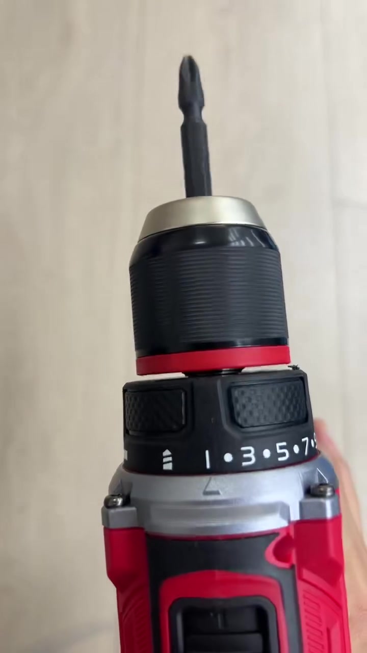 The feel and control are excellent.


**إذا كنت صاحب هذا الإعلان وتريد حذفه لأي سبب، رجاءا أرسل رسالة إلى الدعم الفني**