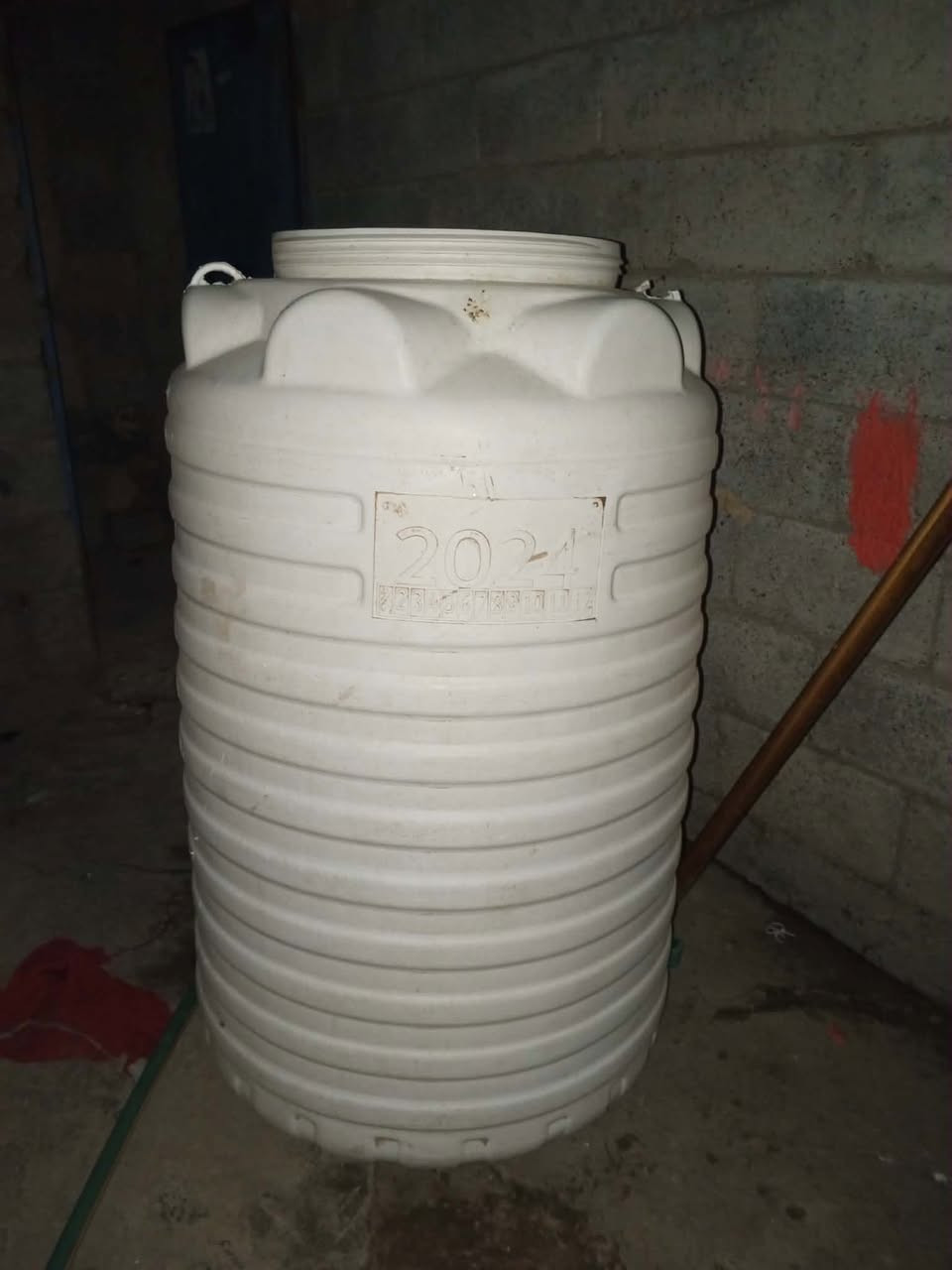 تخم نضيف بي جزء صغير نازل سفنج يتعدل مابي شي 8 مقعد سعره 150 ودوشك نفرين طبي 125 وتانكي نضيف مابي شي ب35 وراوتر شغال 25


**إذا كنت صاحب هذا الإعلان وتريد حذفه لأي سبب، رجاءا أرسل رسالة إلى الدعم الفني**