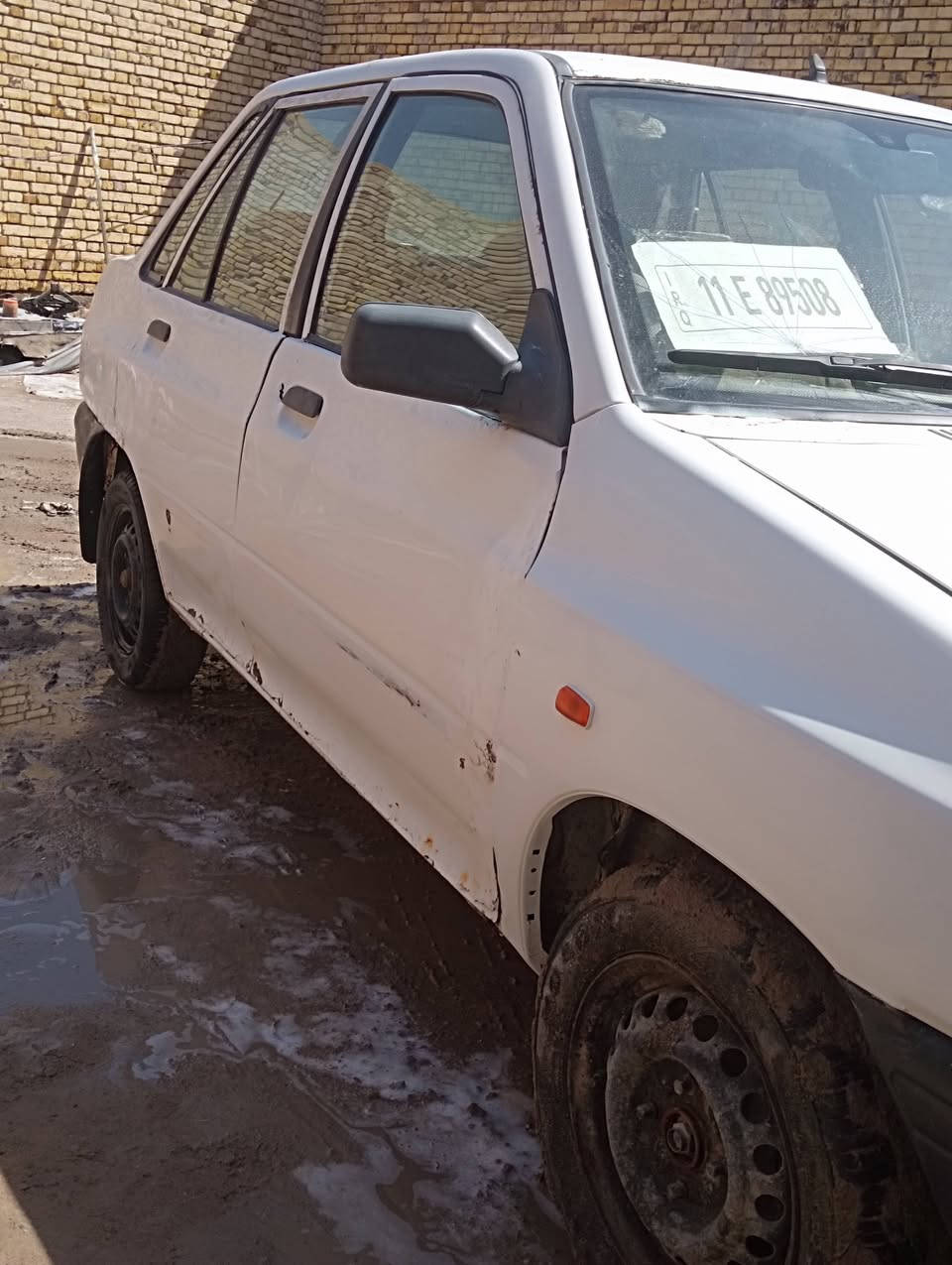 سلام عليكم
مكلف بنشر مكلف بنشر رقم راعيها موجود وشوفه سايبه للبيع مديل 14
السياره حلوه شوفت عينك توني معمرلها بجم كامل من جاملغات من دعاميه من حداديه كامله من الطول لطول تخم تاير توني شاده رقمها بغداد الجديد بعد بس تثبيت لوحات 

مكان ناصريه مركز (((  *********** )))
