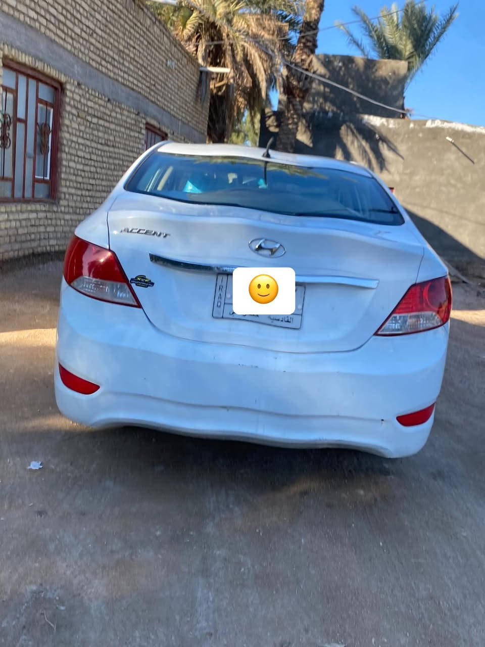 سلام عليكم اكسنت
اكسنت 
2017
رقم قادسيه بيها رشات صبغ فقط 
سونار موجود بدون تبديل 
 مداور ثاني يوم 
سياره جاهزا ما بيها نقص كلشي 
مكينه 1400
السعر 80وبيها مجال 
مكان السياره السماوه الرميثه 
الستفسار ***********
