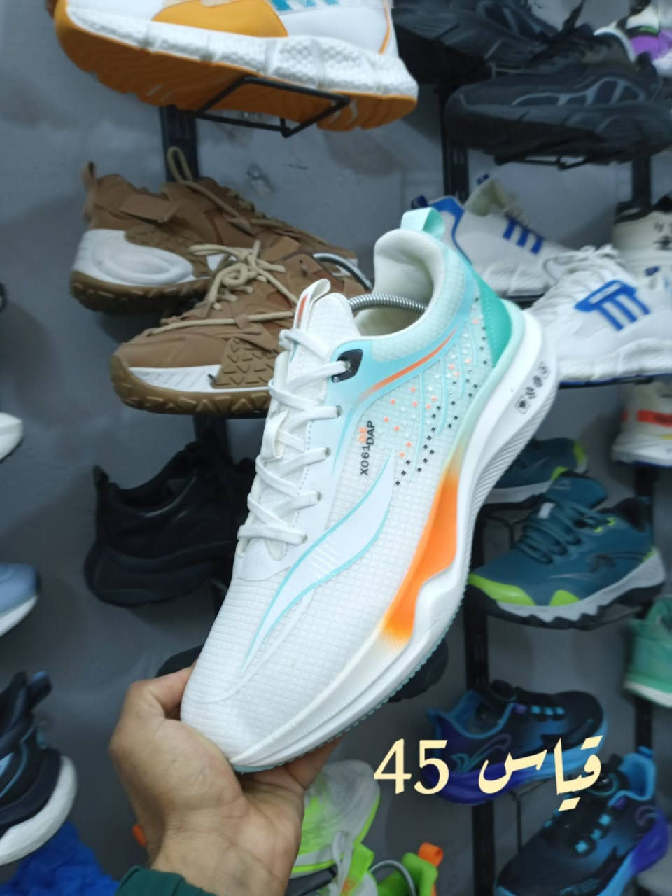 جمله 
سلام عليكم حبايب شلعه أو تلكيط 
110 قطعه نضافه فول قياسات اغلبيه خشن 
استفسار خاص وبخدمتكم او***********
