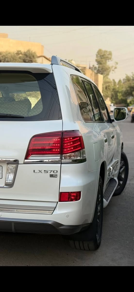 السلام عليكم
للبيع لكزس (قطعه نادره) سياره شبه زيرو جديد جدا كفاله عامه بدون صبغ أو حادث أو تبديل مكفولة سياره جدا جديده ومكفوله 
فول ١/١ فئه VIP أعلى مواصفات بل بريم أصل داخل بيجي وطفايه وشاشات  بعدها ع وضع 
شركه زراك لايت بصمه ابواب وتشغيل جنطه كهرباء كراسي كهرباء ذاكره ميموري كراسي جلد فورويل مانع نحدار فتحه داخل صاج تحكم ستيرن جهتين كشنات تدفئه تبريد محرك 5700 بلادي مكفوله من كلشي ماشيه 67 ألف فقط حقيقي للعلم سياره ع أيدي موديلهه 2015 سياره محافظ عليها جدا نضيفه مكان بغداد 
رقم اربيل الدولي تحويل ثاني يوم 
سعرها ع رقم ***********
اخوان رجاءا شراي جناي يتصل مو شراي ارفع منشور بكلمه يالله
