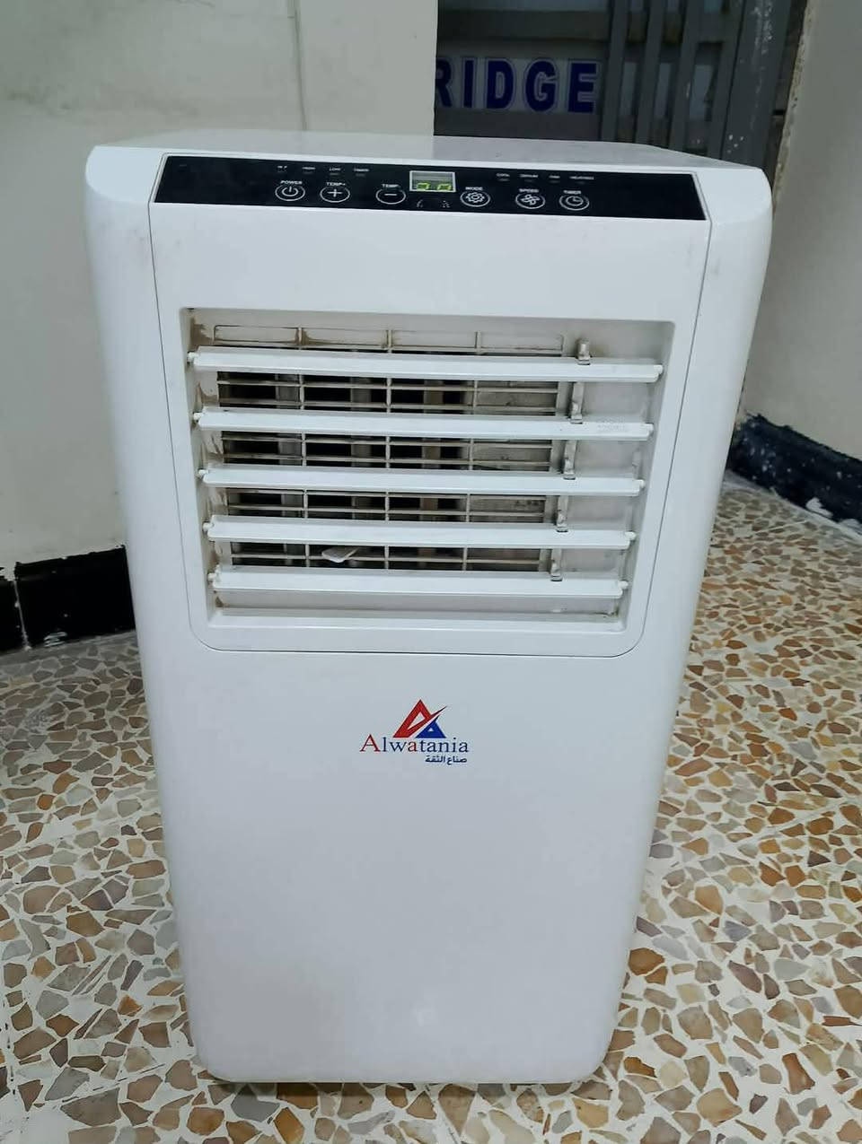 سبلوت للبيع ،
حجم 1 طن متنقل 
السعر 170 وبي مجال 
للتواصل واتساب فقط ***********
💯ملاحظة السبلوت تبريد + تدفئة
