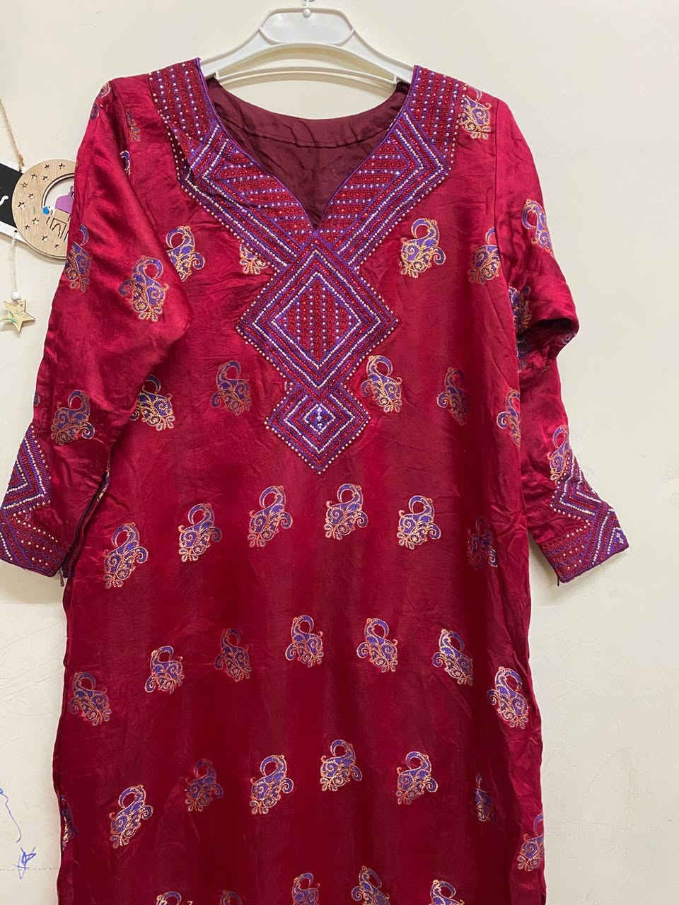 مساء الخير حبايب🩷
وصلت المخاوير والكلابيات الرمضانية 👗
باالبس شكلهم هواي أحلى ❤️‍🔥
الأسعار مناسبة حسب القطعه 
الحجز يكون خاص 📩
يوجد توصيل لكل المجمعات


**إذا كنت صاحب هذا الإعلان وتريد حذفه لأي سبب، رجاءا أرسل رسالة إلى الدعم الفني**