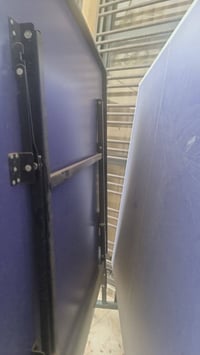 للبيع  ميز منضده العنوان بغداد  07748581704 مراسله فقط واتساب