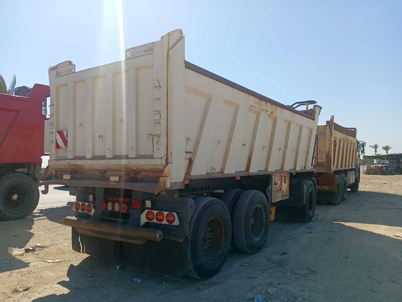 سلام عليكم  البي موديل 88 قماره كرواتي مربوطه قاطره ومقطوره . جي اف رقم نجف مكينه 35  كير 160 مكان السياره بلنجف السعر 5 شدات وربع  وبيه مجال اتصل عليه صاحب السياره  ***********
