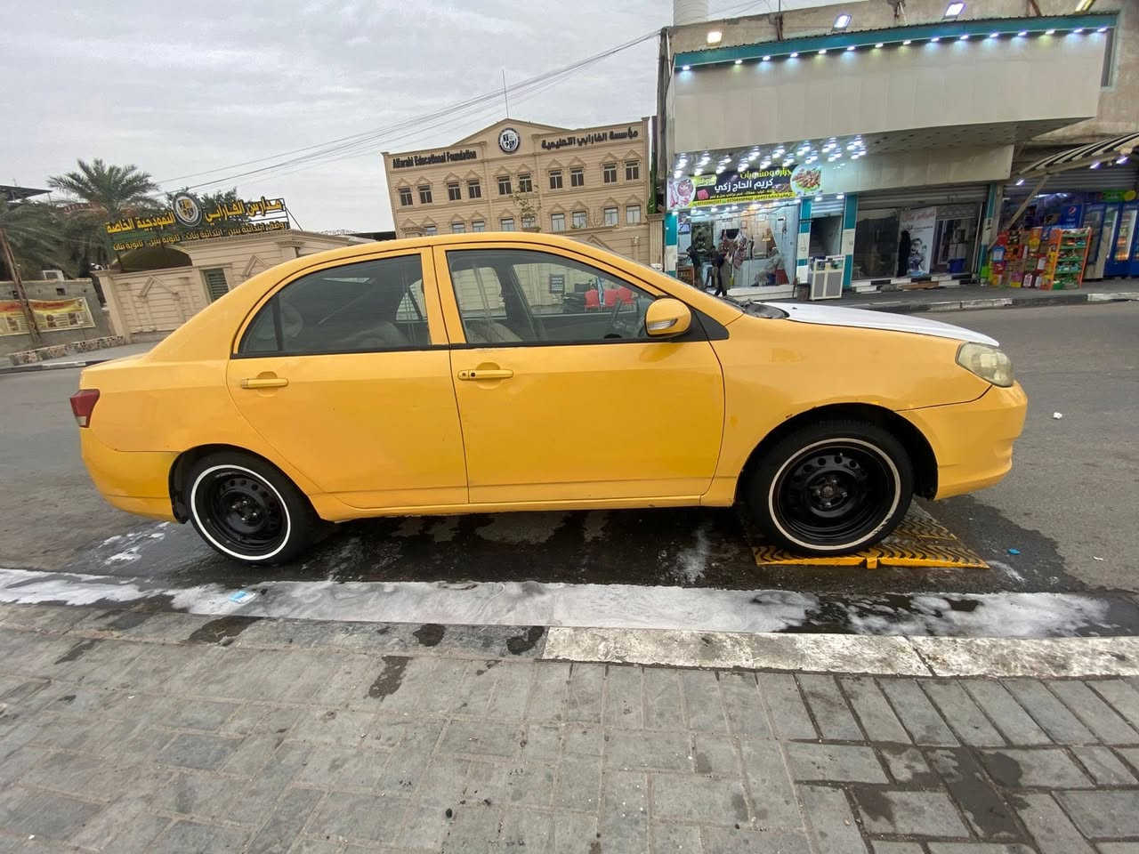 بي وايدي موديل13كير عادي  مكينه شرط نضيفات حداده نص عمر مصبوغه حزام تبريد فقط ربط وغاز شغال رقم نكليزي تحويل مباشر مكاني البصره السعر 45وبيه مجال حك جيه ***********
