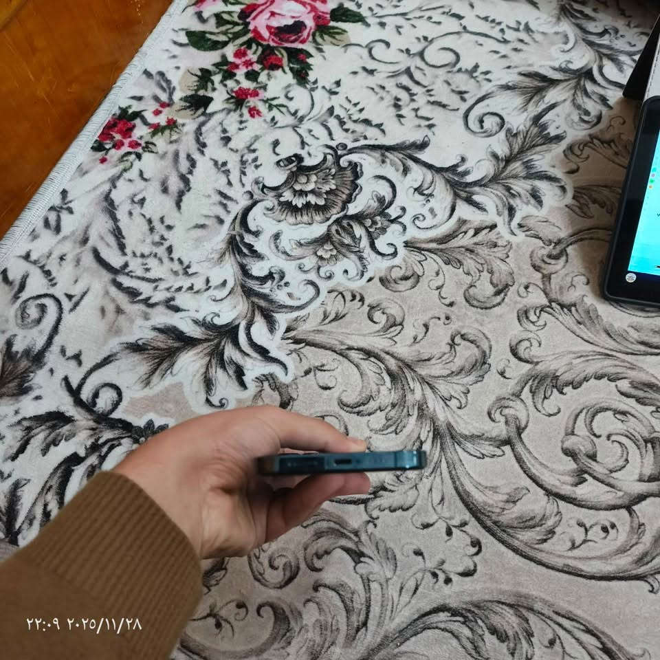 السلام عليكم 12 pro max جهاز وتر تك  شرق اوسط ما مبدل بي اي شيء فقط مثل ما وضح بل   علق والسعر اليعجبني ادخلك خاص هذا رقم للتواصل***********
