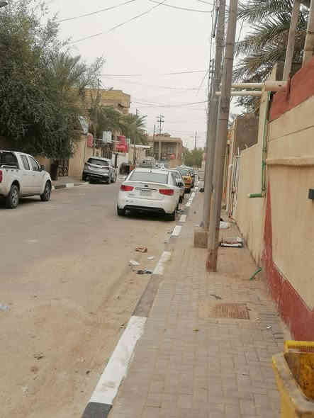 دار للبيع الجمعيات حي الخليج العربي م الرابعة قرب شارع بغداد قريب عن ساحه خدمات ثالث بيت عن المدرسة والروضة الشارع كله ٦ بيوت وجيران مثقفين
مساحه الدار ٢٢٠ الواجه ١١ والنازل ٢٠
غرف كبار وغرفه سويت ٤ صحيات كراج يتسع سيارتين
الاستفسار اكثر ***********
