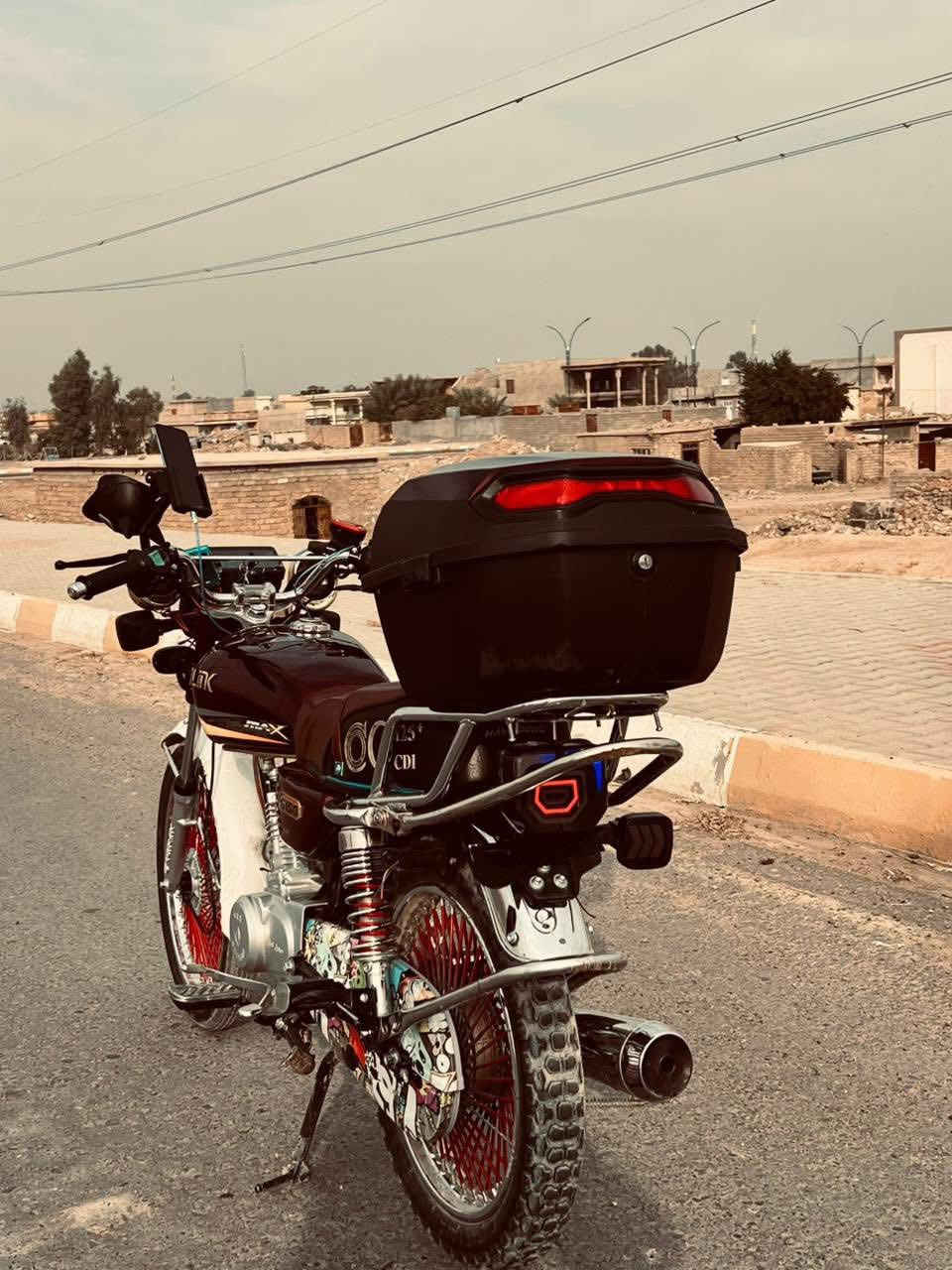 السعر 550 وبي مجال للشراي 

تايگر 2025 بلادي 
كلشي بي بشرط
كهربائيات شغاله كلها 
مكينه خير من الله 
نظيف حيل 
.
العنوان / بيجي حي الرسالة
***********
