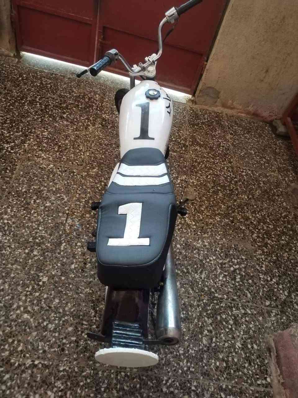 السلام عليكم دراجة نامه لبيع نهضه ونظافه ومعدل 
ما ناقصها اي شي دگ هندر وطلع لسعر 400وبيها مجال حگ الجيه المكان البصره الحيانيه ***********
