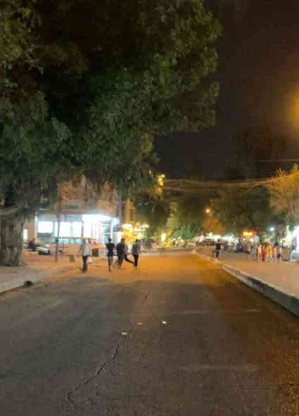 قطعة ارض طابو ملك صرف  تصلح مجمع سكني  او عمارة او اسواق او مول المساحة  ١٩٤٥ م  الموقع الكرادة  السعر المتر ٣٠ ورقة وبيه مجال  رقم وتساب *********** لشرح باقي التفاصيل كذلك يوجد لدي اقرب نقطة دالة  لوكيشن (موقع)  وبصمات لتوضيح  ملاحضة العقار  قطعة قديمة  تنحسب ارض الشراي الجاد مراسلة الصفحة او الوتساب
