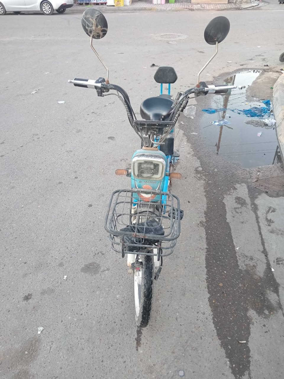 دراجه ماسه نضيفه شي قليل مستخدمه كلشي بيهه شغال 300 وبيه مجال ***********
