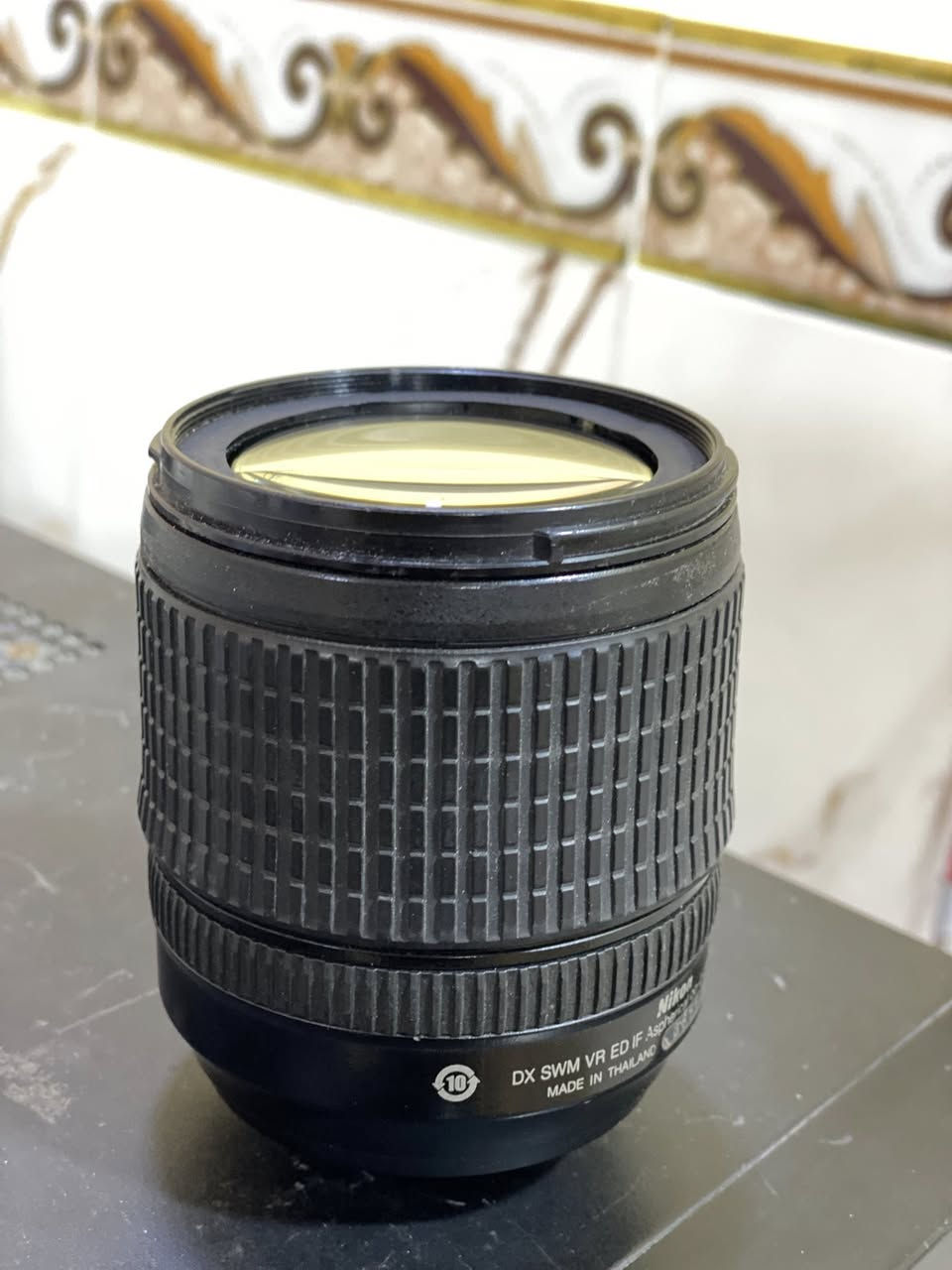 السعر 110 الف وبيها مجال لشراي
عدسة حلوه ونضافه مثل ماتشوف شوف العين 
مكاني بصرة الشراي يتفضل خاص وبخدمته 
رقم الهاتف ***********
