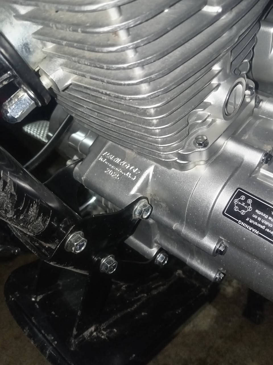 سلام عليكم عندي هاي دراجه خمسه كير 2025  للبيع رقم وسنويه بعده صفر ميحتاج احجي
سعرها مليون 800قفل مكاني كركوك ***********
