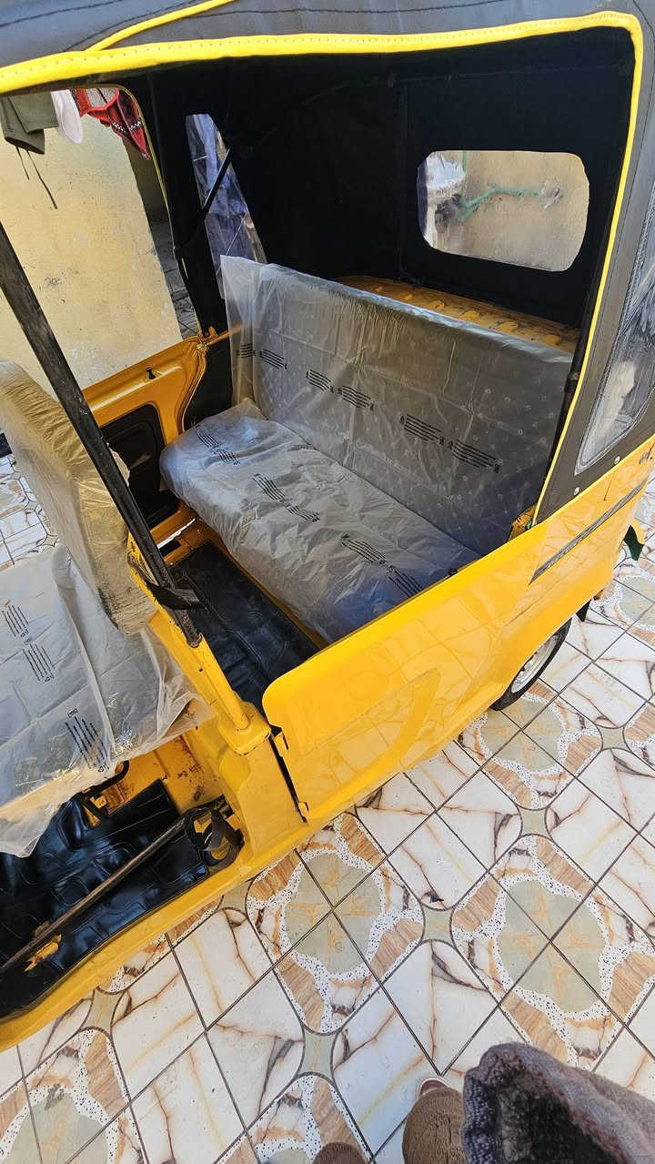 تكتك تي في اس موديل 20كفاله بدي ومكينه رقم وسنويه نكليزي هزه جديده تكتك جاهزه مجهزه تراي شرط زيرو تكتك مال جناي ما اذب عليها ربع كهربائيات كلها شغاله السعر 5500مكاني بلبصره بلحيانيه وهاذ رقمي ***********
