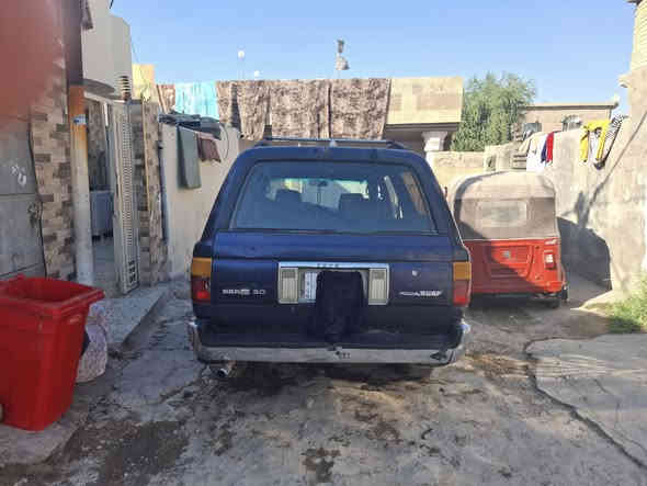 اسلام عليكم
تيوتا سورف موديل١٩٩٥ لبيع
محرك بطه ٢ ونص تخم تاير نقص باتري
رقم بغداد انكليزي بسمي سنويه
ل ٣٠ هزه جديده مكاني بغداد التاجي  سعر ٣٥ قفل استفسار اكثر اتصل على الرقم 
***********  او خاص مازنجر
