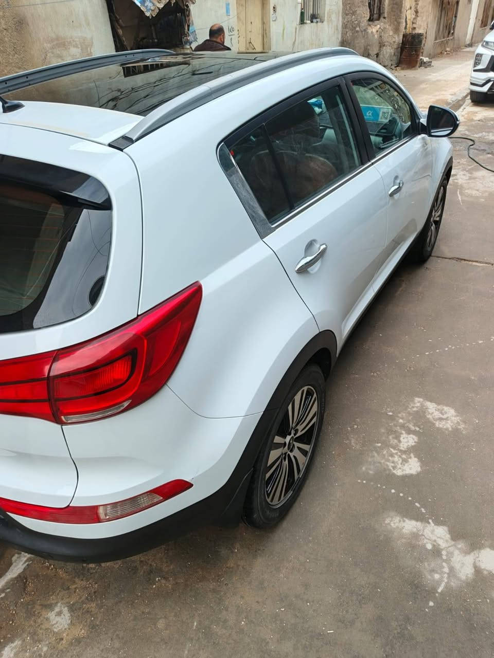 كيا سبورتاج 2016
وارد خليجي
محرك 2000 (دوش)
ماشية 130 ألف كم
بيها بارد بالصندوق (بدون صبغ)
 موقع السيارة: بابل – المسيب
***********
🔴 السعر 💵 علق يوصلك السعر 📮
#سيارات #العراق #Iraq_cars #بيع_وشراء_السيارات #Iraq_cars_kd
