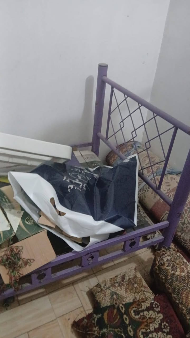 سلام عليكم غراض بيت للبيع كلمن وسعره مكان كربلاء
قرب مستشفى عباس الاهلي *********** رقم صاحب الغراض

