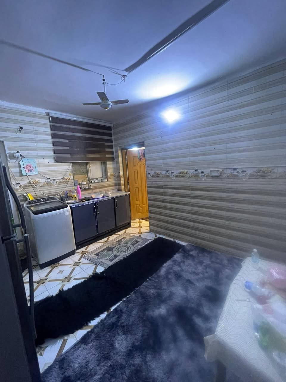 للإيجار في السيدية 450الف ‼️
#مشتمل طابق اول فوق الارضي معزول عزل تام 

#يحتوي على غرفة وصالة ومطبخ وخدمات 

للاستفسار: ***********
