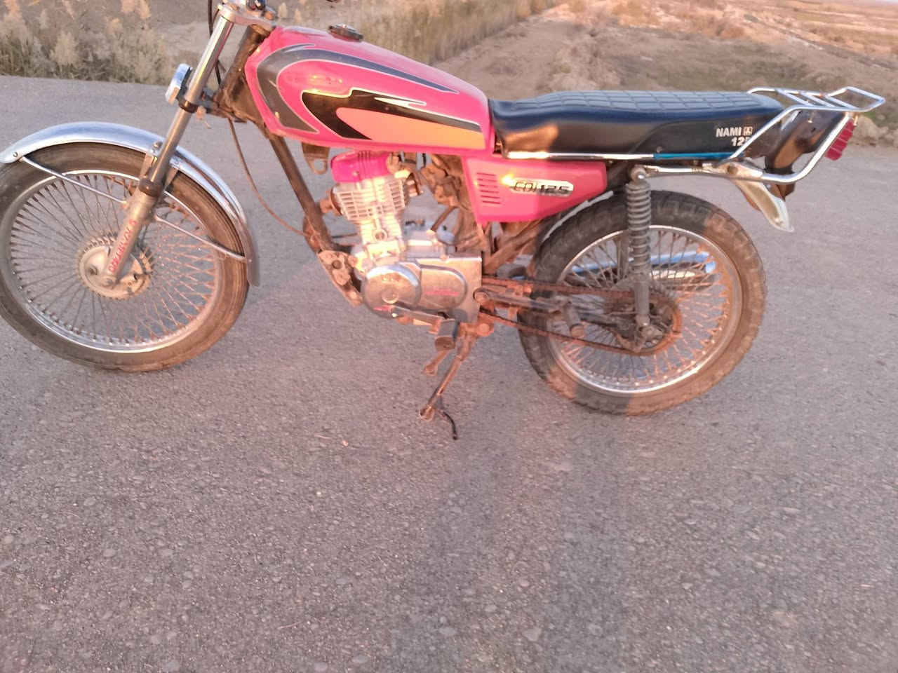 دراجه للبيع اوراق سكنر موديل 22 مكينه نعومه وشلعه شاصي مكفول محرك مامفتوح بس مستحق بي بدايت تبخير دراجه مالت جناي مرتبه تواير نضاف وياله كشن تانكي جدد السعر 350وبيه مجال بصيط حگ الجيه ابو ال300لا تخابر وتعب روحك للاستفسار اكثر اتصل ***********مكاني قضاء الكحلاء قرب السوق
