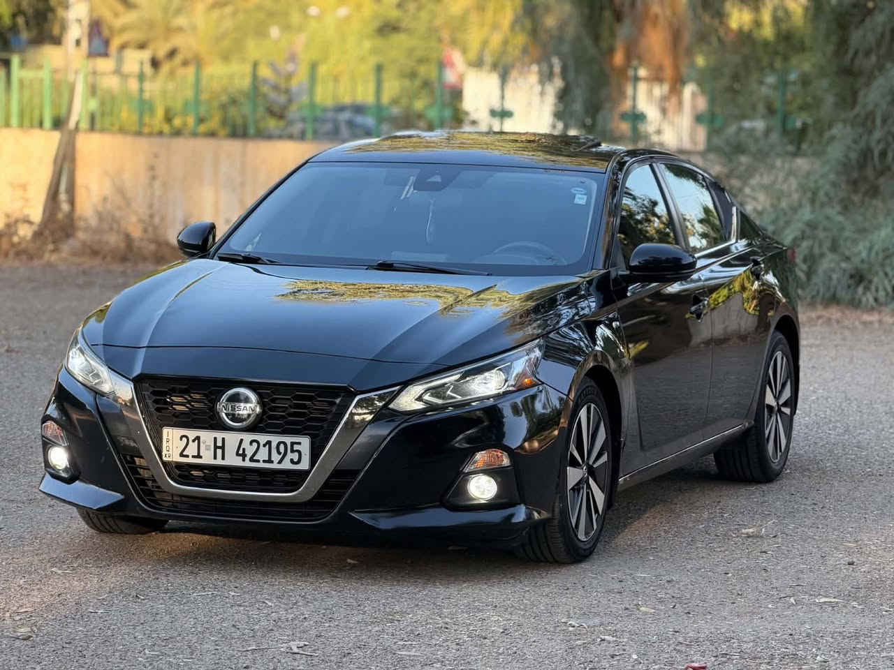 السلام عليكم تحياتي للجميع
⚡NISSAN ..Altima..2021.SR.Plus⚡
⚡نيسان...التيما ..SR..Plus  ⚡
سيارة حادثة فقط باب مبدل بلاد سياره بدون صبغ بجم كبس صندوك كبس شرط دعاميات بدون صبغ
......................................
الفئه  SR..Plus
موديل 2021
لون أسود
محرك 2500
بصمة تشغيل
ابواب بصمة+ بصمة صندوك
تشغيل عن بعد
فاتحة سقف (سلايت )
شفتات سترين (گير ستيرن )  
نظام قيادة أليه
رادارات 360° درجة
رادار امامي (توقف ذاتي)+تحديد مسار
رادار جانبي+توقف ذاتي
رادار خلفي (توقف ذاتي)
كامره خلفيه
حساس خلفي
كشنات جلد
كشنات كهربائ
كشنات تدفئة
ستيرن تدفئة
فول تحكم ستيرن
كروس سرعة (مثبت سرعة)
أشاير مري جانبي
ويل كروم حجم 18
أكزوز رياضي (صالنصات رياضه)
لايتات فول زينون
................................................
سياره بدون حادث حادثة  جدا بسيط  صور الضرر داخل المنشور باب مبدل بلاد ..سيارة بدون صبغ شرط دعاميات  بجم كبس صندوك كبس ....كير محرك شرط فحص
سيارة ماشية 75الف ميل
رقم سليمانية  دولي سنوية رقم هزه كل جديد لغايه 2028  شرط تحويل وكاله
مكان سياره ديالى.. خانقين .استفسار اتصال رقم الهاتف  ***********
