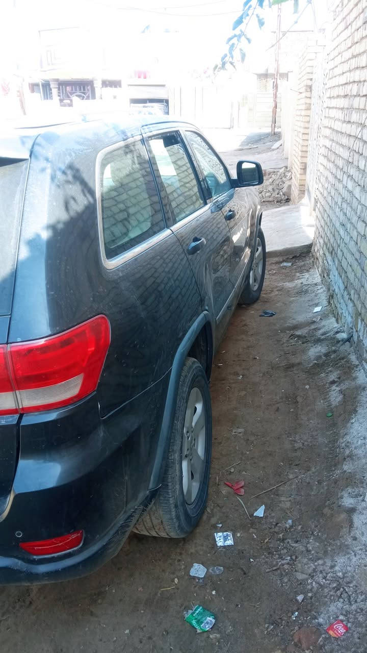 السلام عليكم
جيب لاريدو 2011 المكان القاسم السعر 145وبيها مجال بصيط 
*********** حادثها موضح بل السونار
