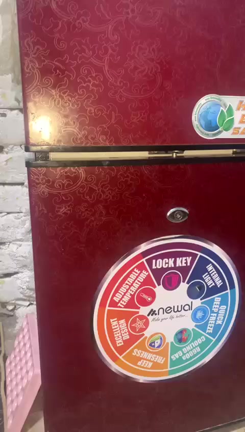 ثلاجه وبلازمات اثنين  مكاني زبير ***********
